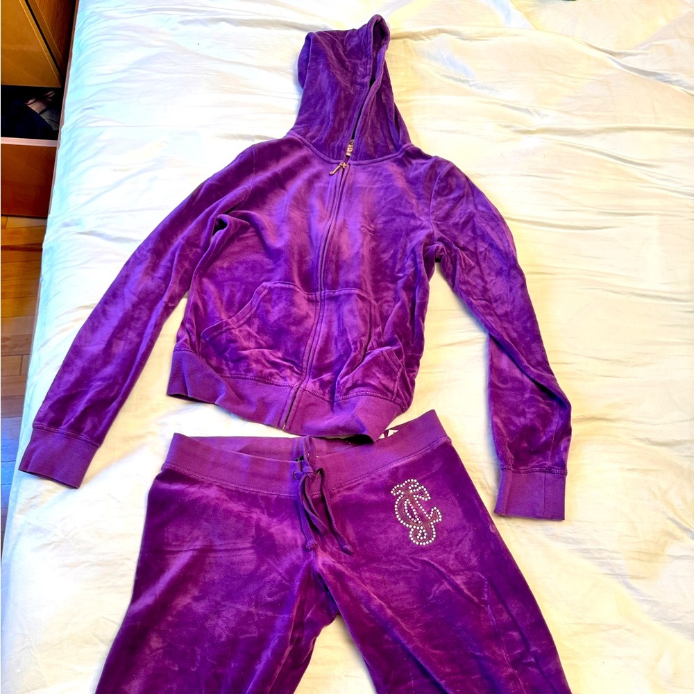 Purple juicy suit